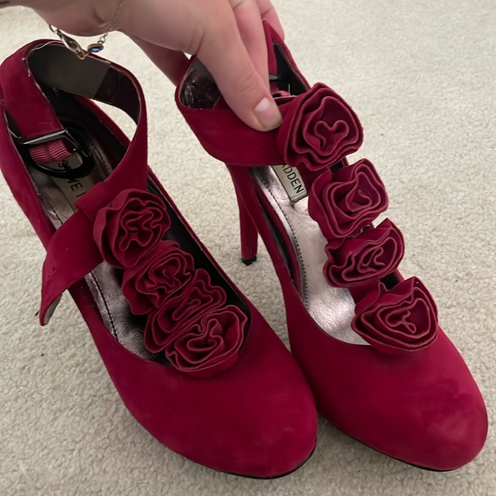 Steve Madden rose heels